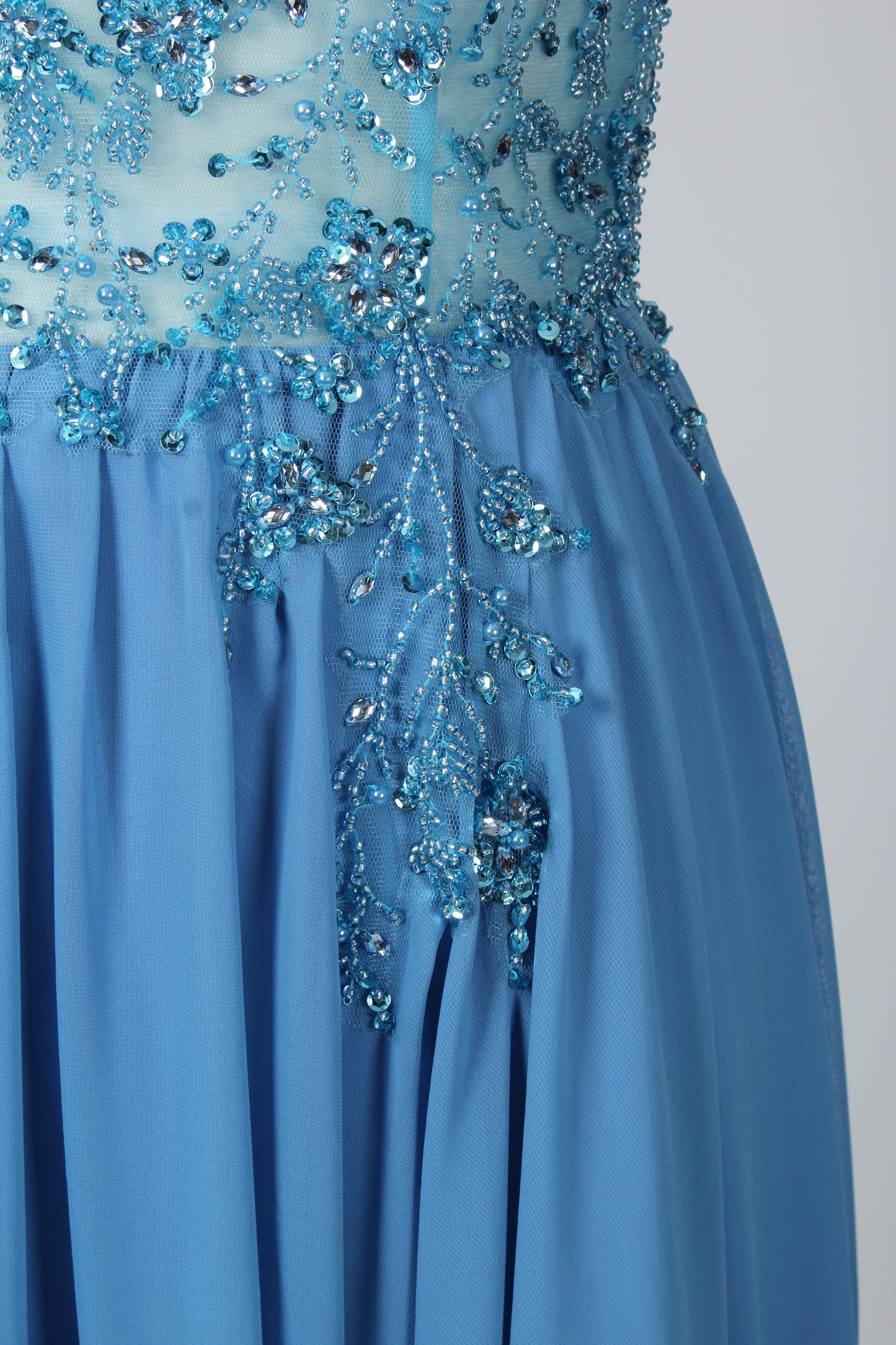 Wholesale Exquisite Craftsmanship Chiffon Prom Gown 32656